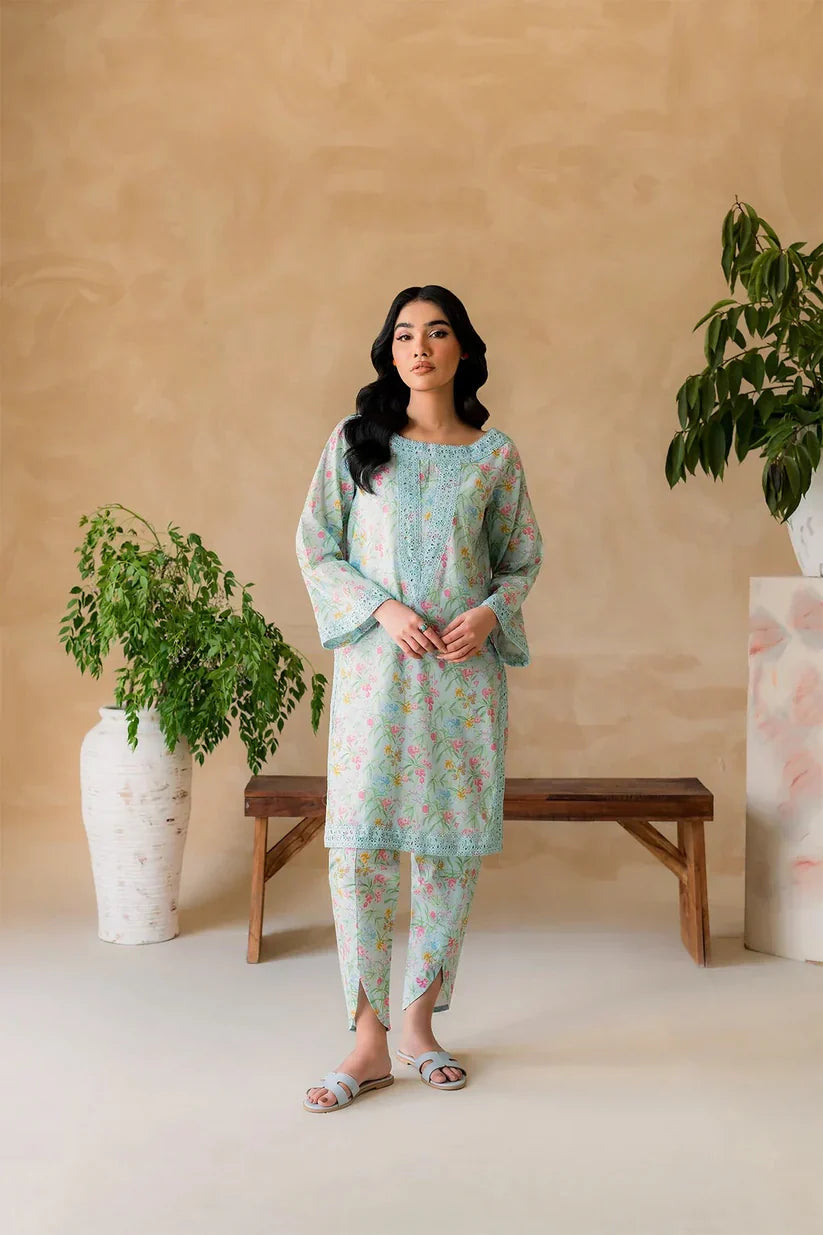 Glamio 2 PC Stitched Lawn - 004